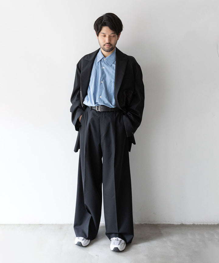 stein(シュタイン)の23AWコレクションOVERSIZED LEATHER CORSETED JACKETのBLACK