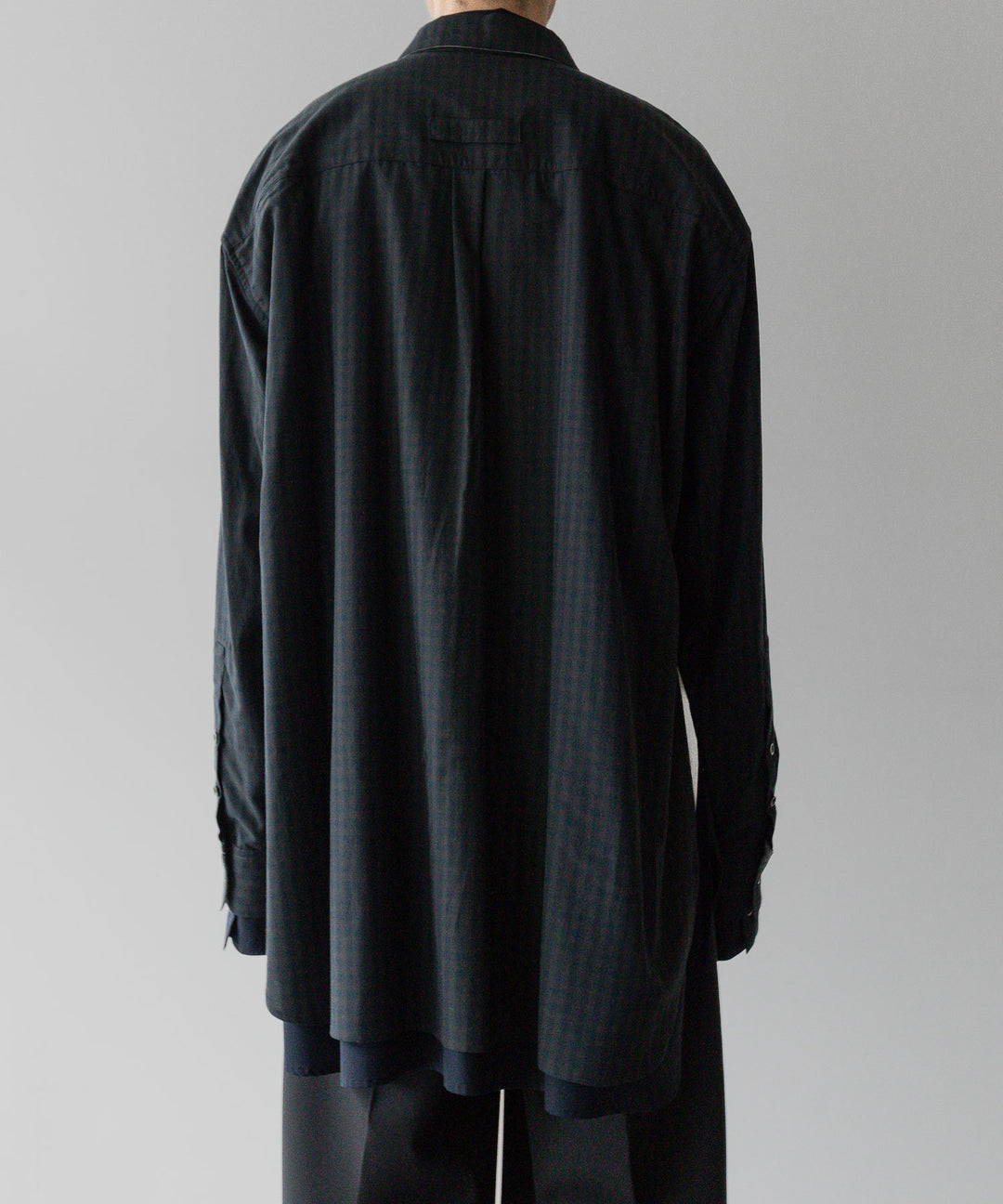 stein(シュタイン)の24SSコレクションOVERSIZED LAYERED SHIRTのGINGHAM(CHARCOAL) 