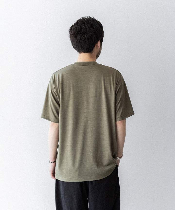 INTÉRIM(インテリム)のEXTRA FINE MERINO WOOL JERSEY S/S TEE - SAGEの公式通販サイトsession福岡セレクトショップ