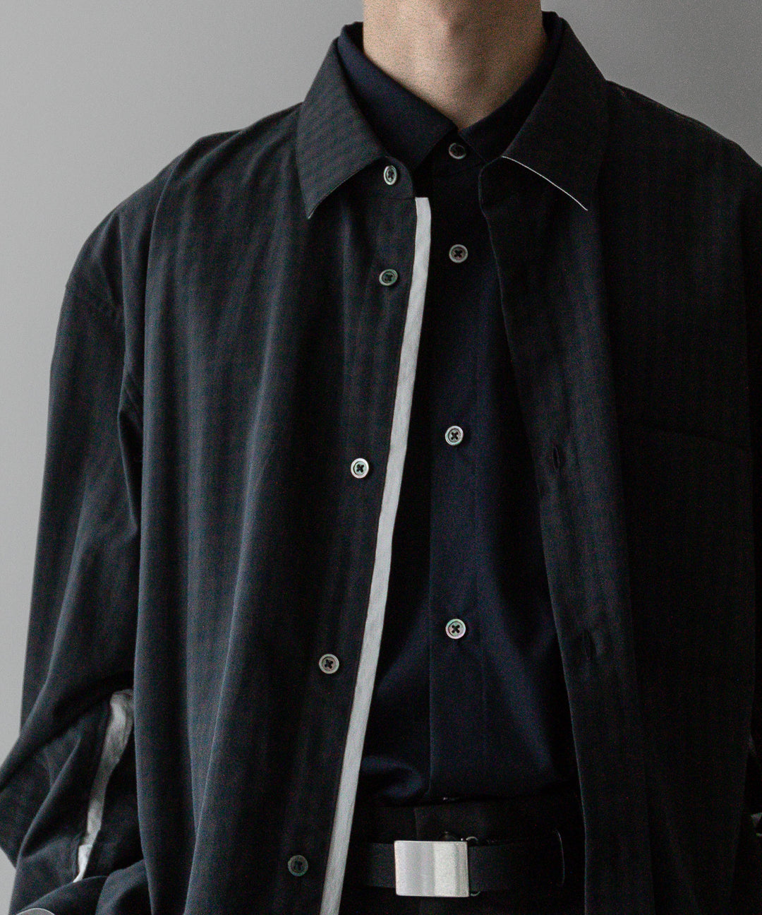stein(シュタイン)の24SSコレクションOVERSIZED LAYERED SHIRTのGINGHAM(CHARCOAL) 