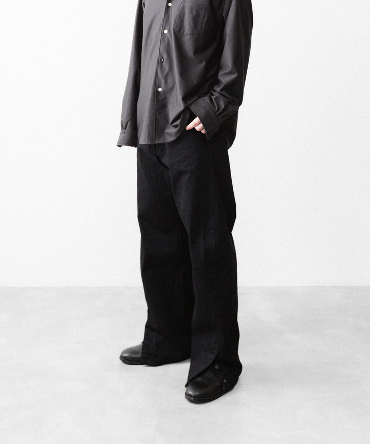 【ANTHEM A】TWIST LINE STRAIGHT JEANS - BLACK