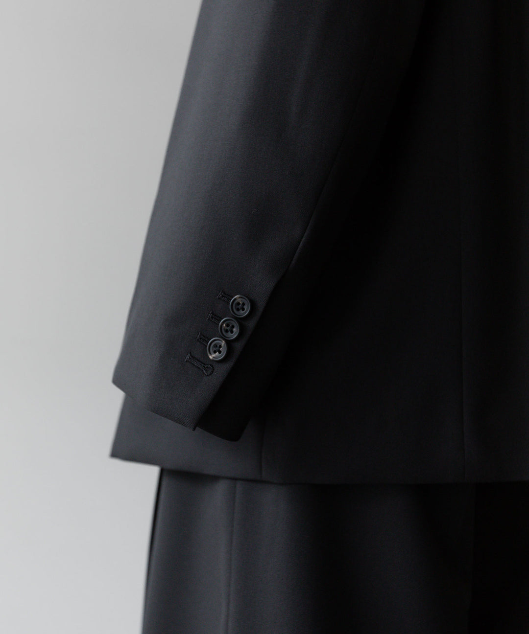 stein(シュタイン)の24SSコレクションOVERSIZED SINGLE BREASTED JACKETのDARK CHARCOAL