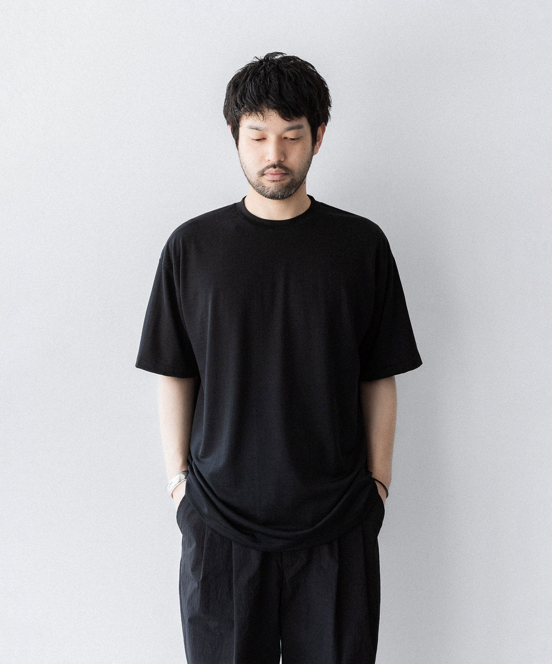 【INTÉRIM】    EXTRA FINE MERINO WOOL JERSEY S/S TEE - BLACK