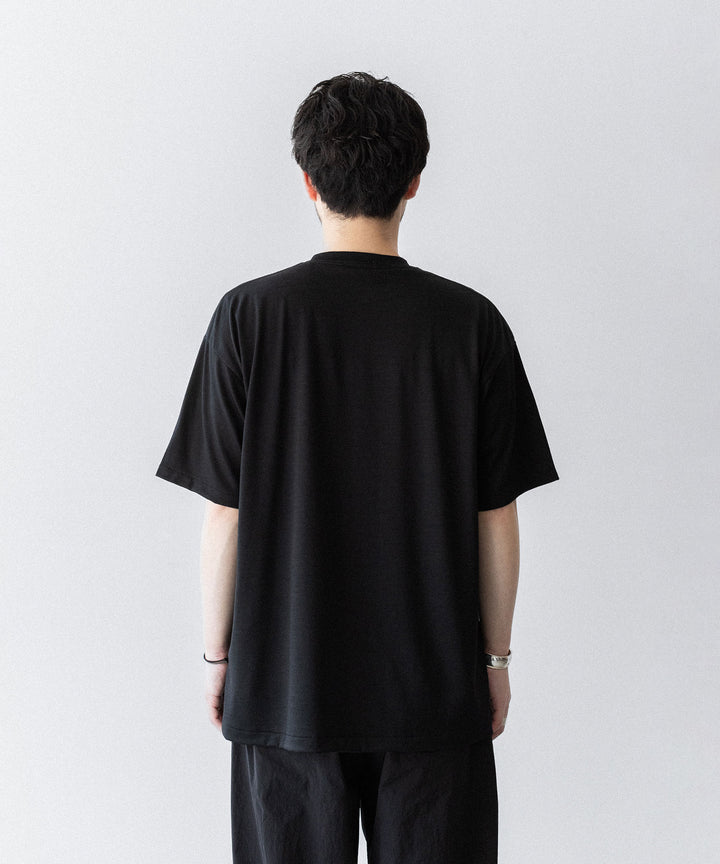 【INTÉRIM】    EXTRA FINE MERINO WOOL JERSEY S/S TEE - BLACK