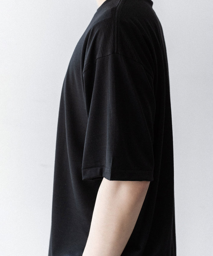 【INTÉRIM】    EXTRA FINE MERINO WOOL JERSEY S/S TEE - BLACK