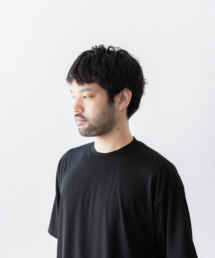 【INTÉRIM】    EXTRA FINE MERINO WOOL JERSEY S/S TEE - BLACK