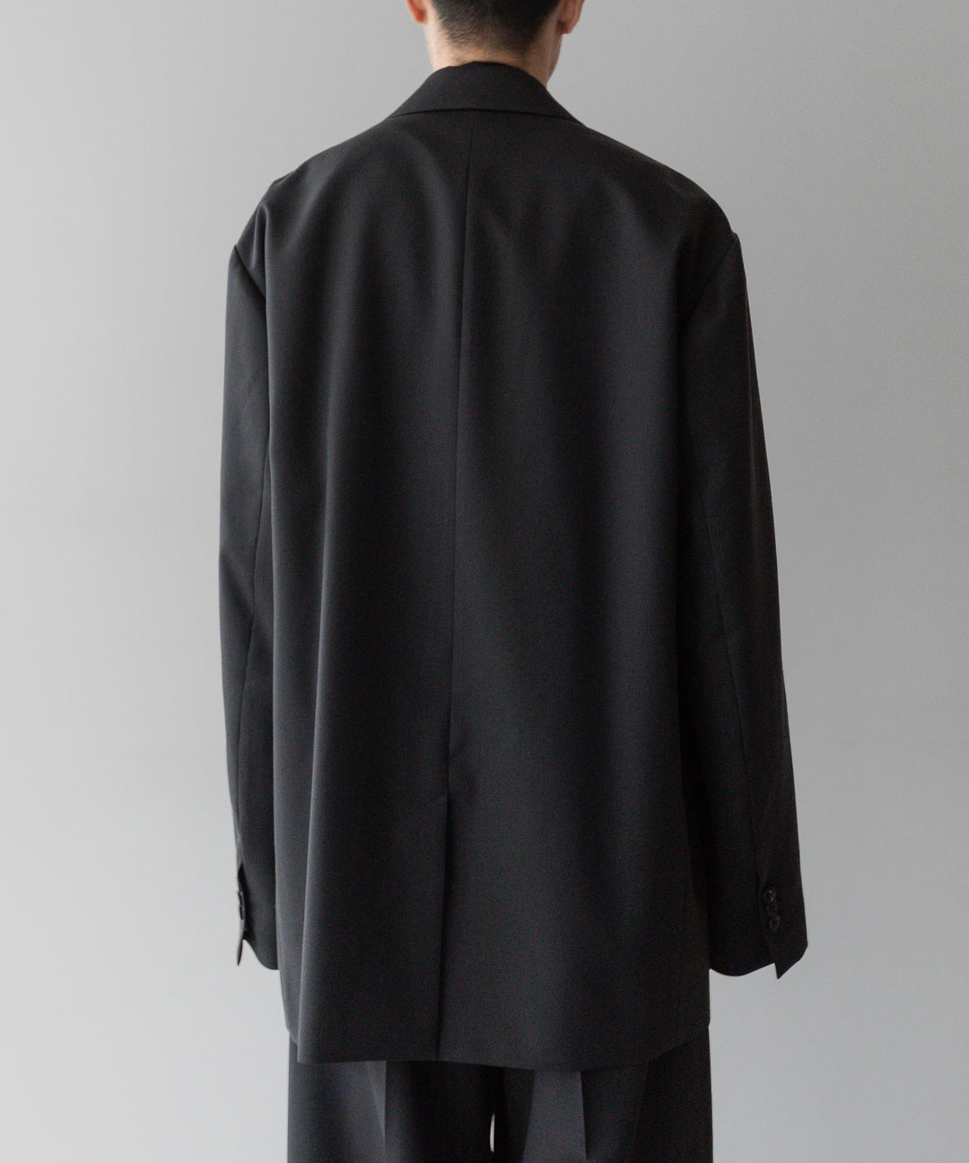 stein(シュタイン)の24SSコレクションOVERSIZED SINGLE BREASTED JACKETのDARK CHARCOAL