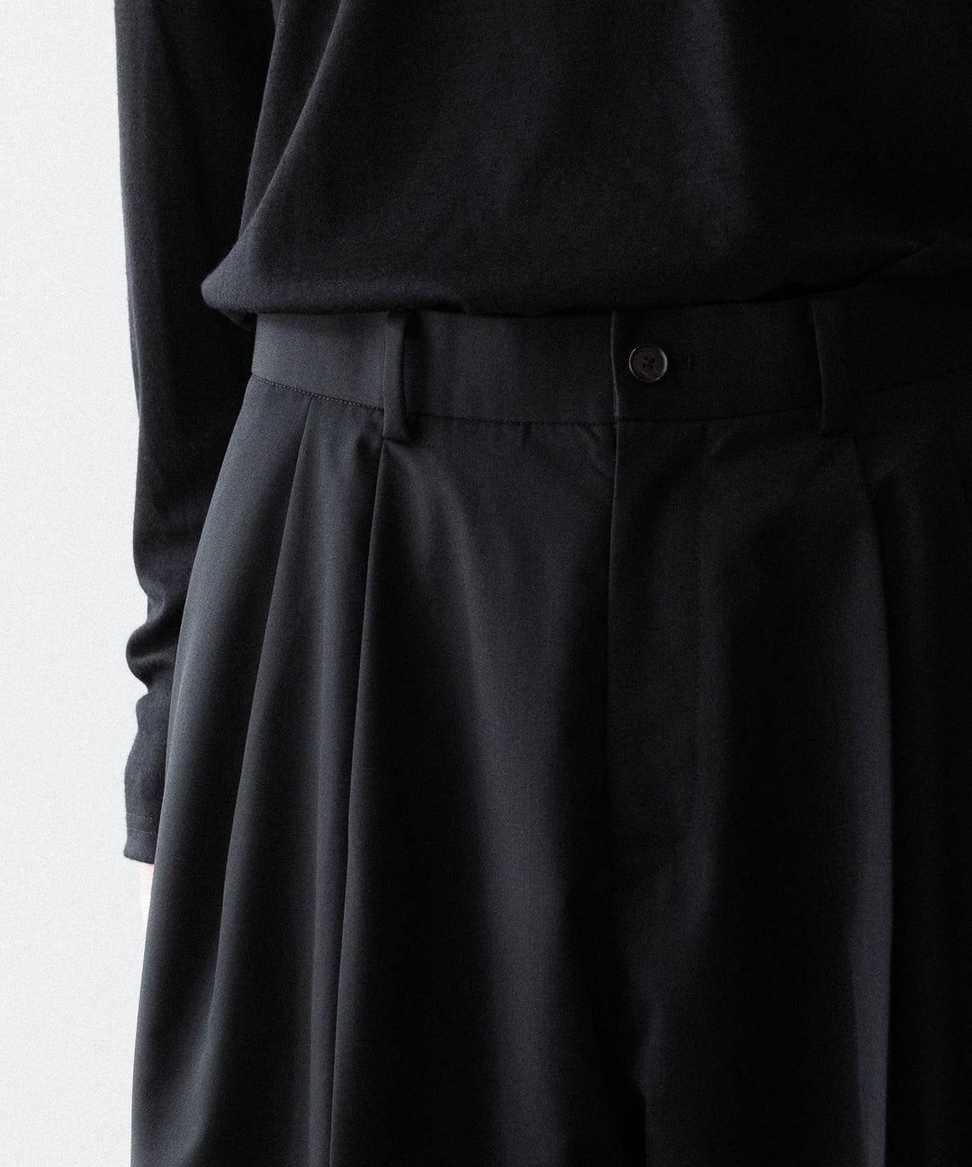 SUBLATIONS サブレーションズのSUPER140 3TUCK BAGGY TROUSERSのBLACK 公式通販サイトsession福岡セレクトショップ