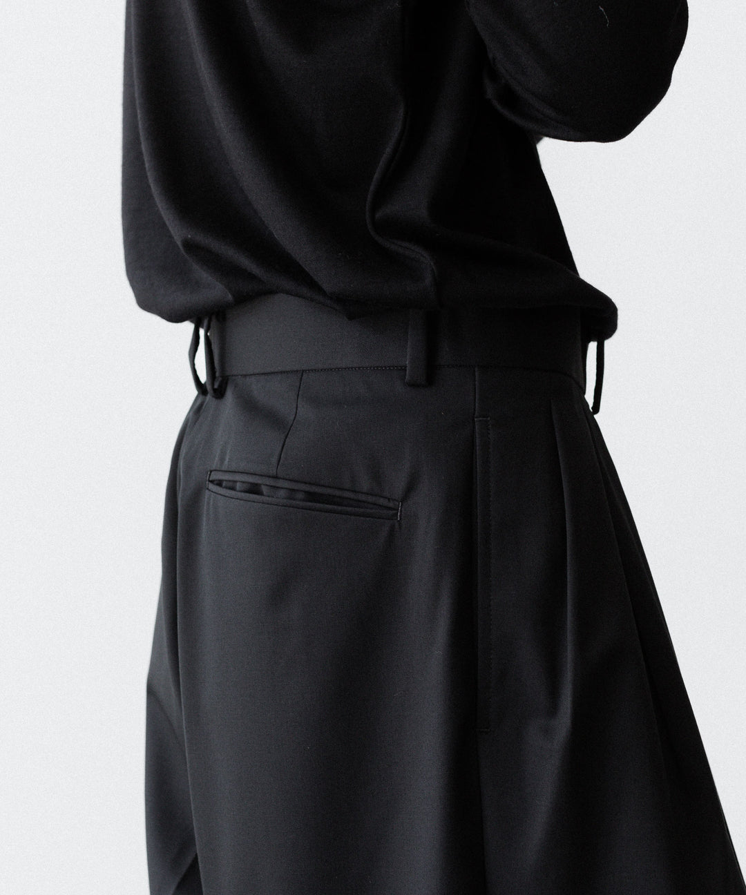 SUBLATIONS サブレーションズのSUPER140 3TUCK BAGGY TROUSERSのBLACK 公式通販サイトsession福岡セレクトショップ