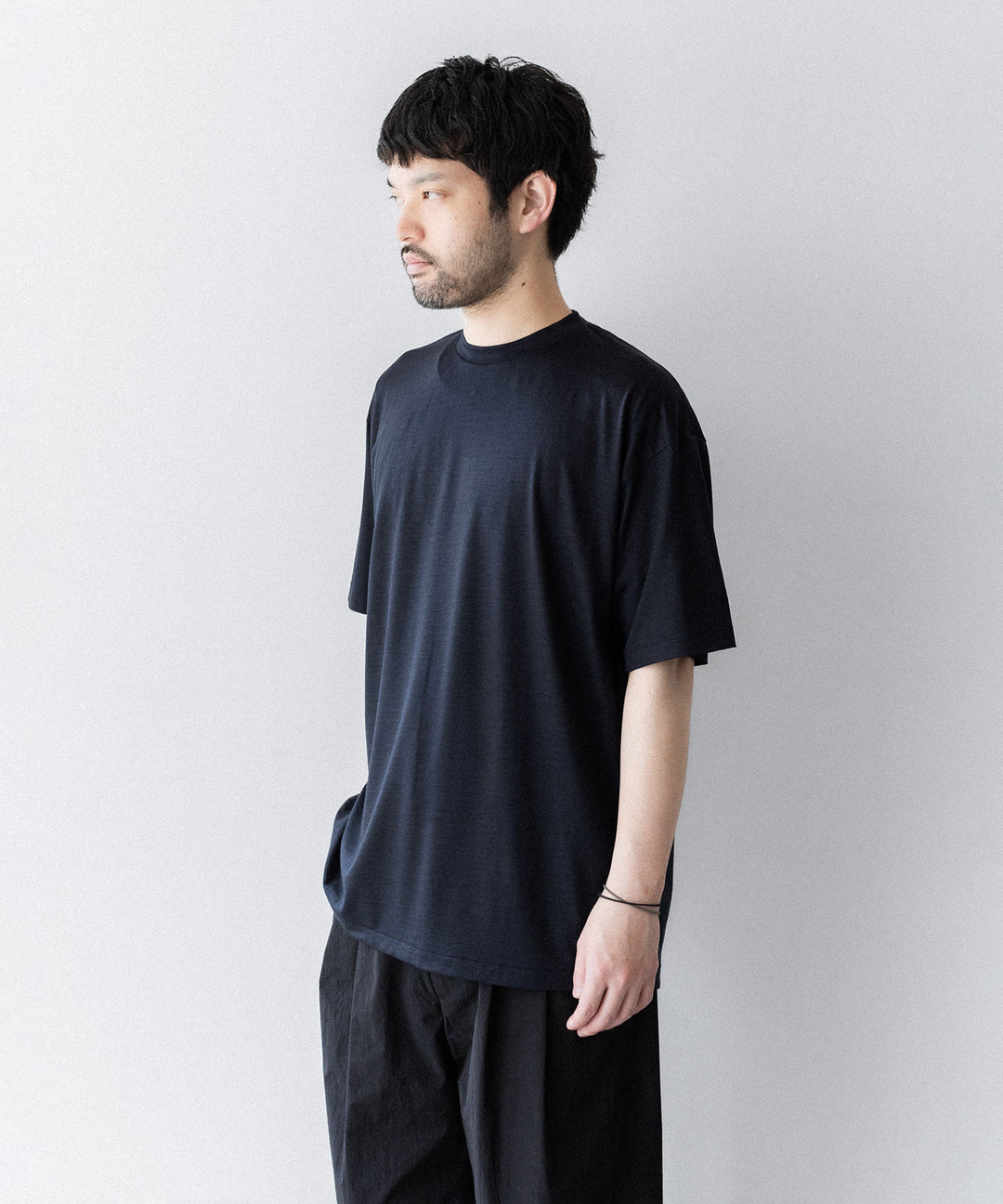 【INTÉRIM】    EXTRA FINE MERINO WOOL JERSEY S/S TEE - D.NAVY