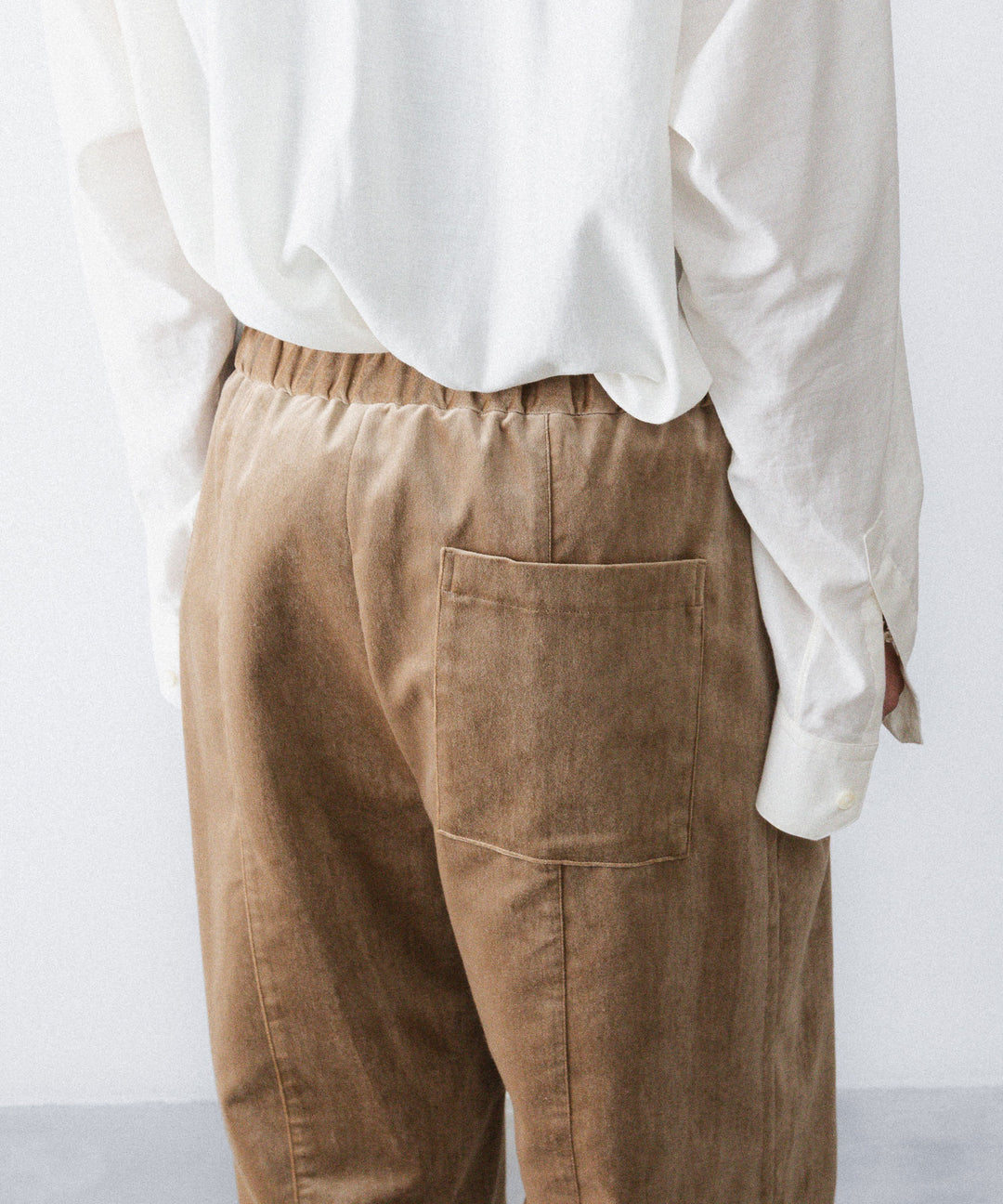 【ANTHEM A】COTTON VELVET DOUBLE PLEATS EASY TROUSERS - BEIGE