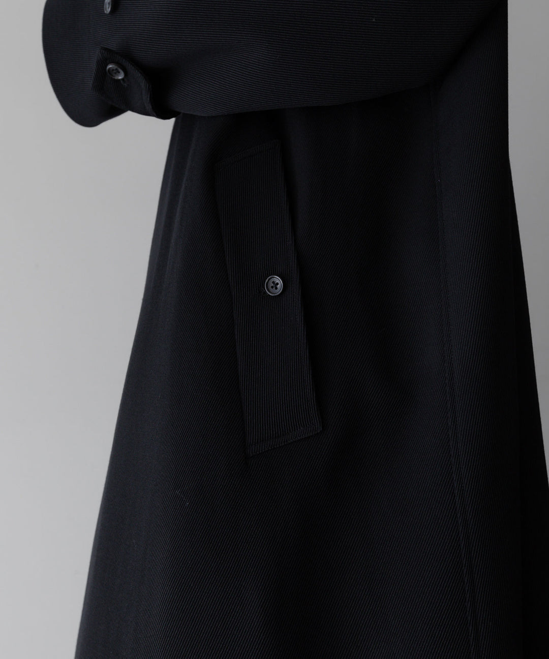 【INTÉRIM】インテリムのFLUID WOOL TRICOTINE SINGLE RAGLAN COAT - BLACK公式通販サイトsession福岡セレクトショップ