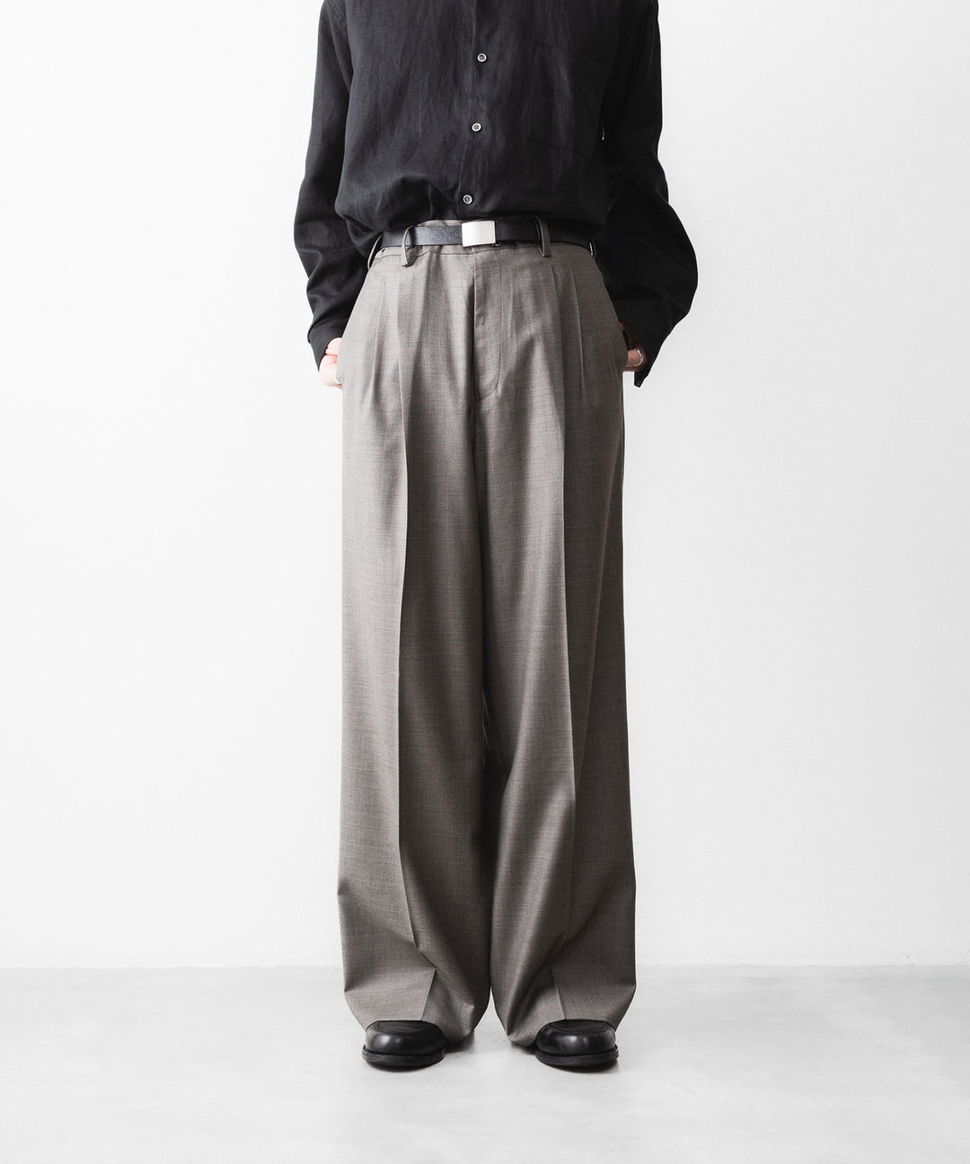 ssstein(シュタイン)のEXTRA FINE WOOL EASY LONG WIDE TROUSERS - GREIGEの公式通販サイトsession福岡セレクトショップ