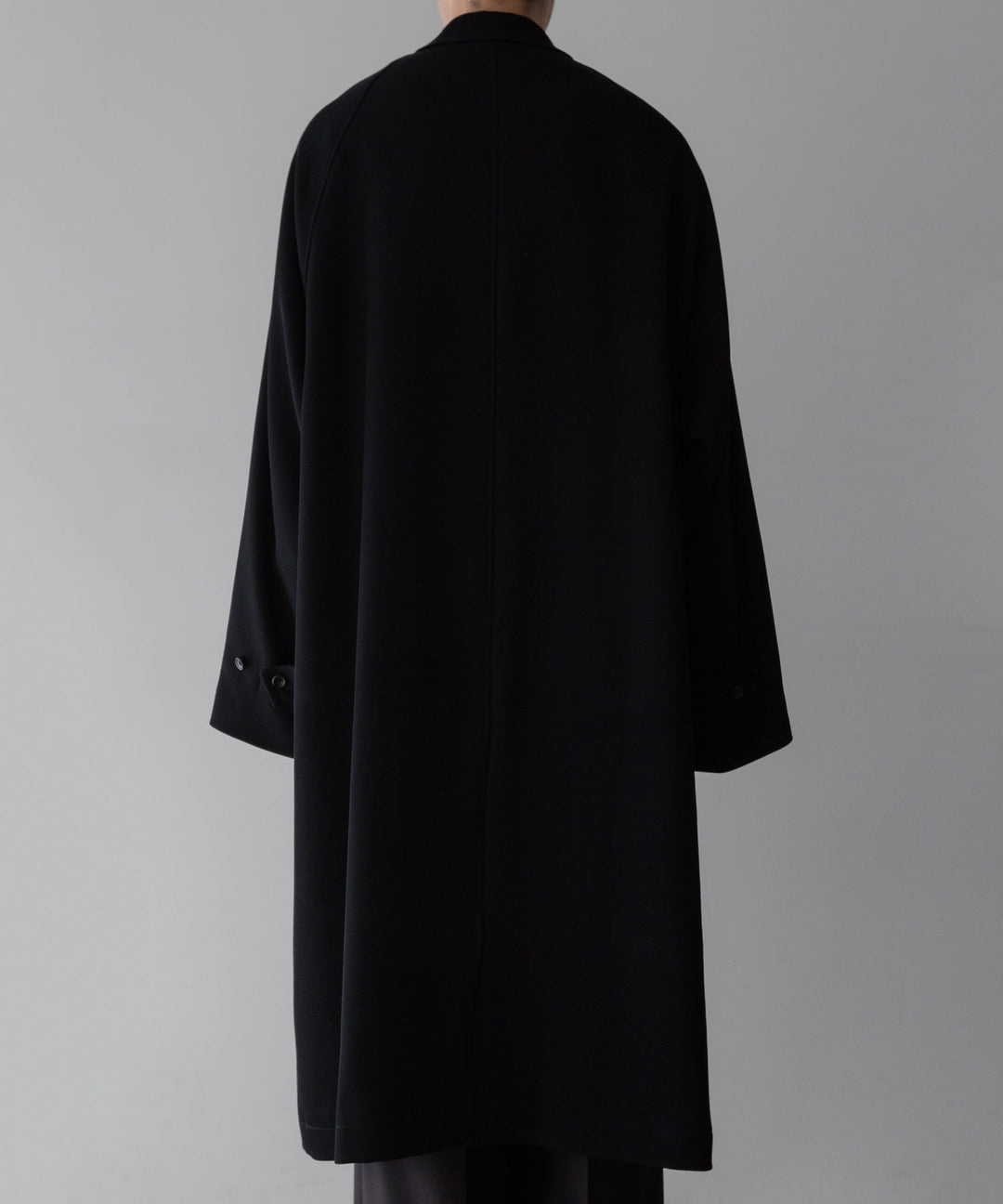 【INTÉRIM】インテリムのFLUID WOOL TRICOTINE SINGLE RAGLAN COAT - BLACK公式通販サイトsession福岡セレクトショップ