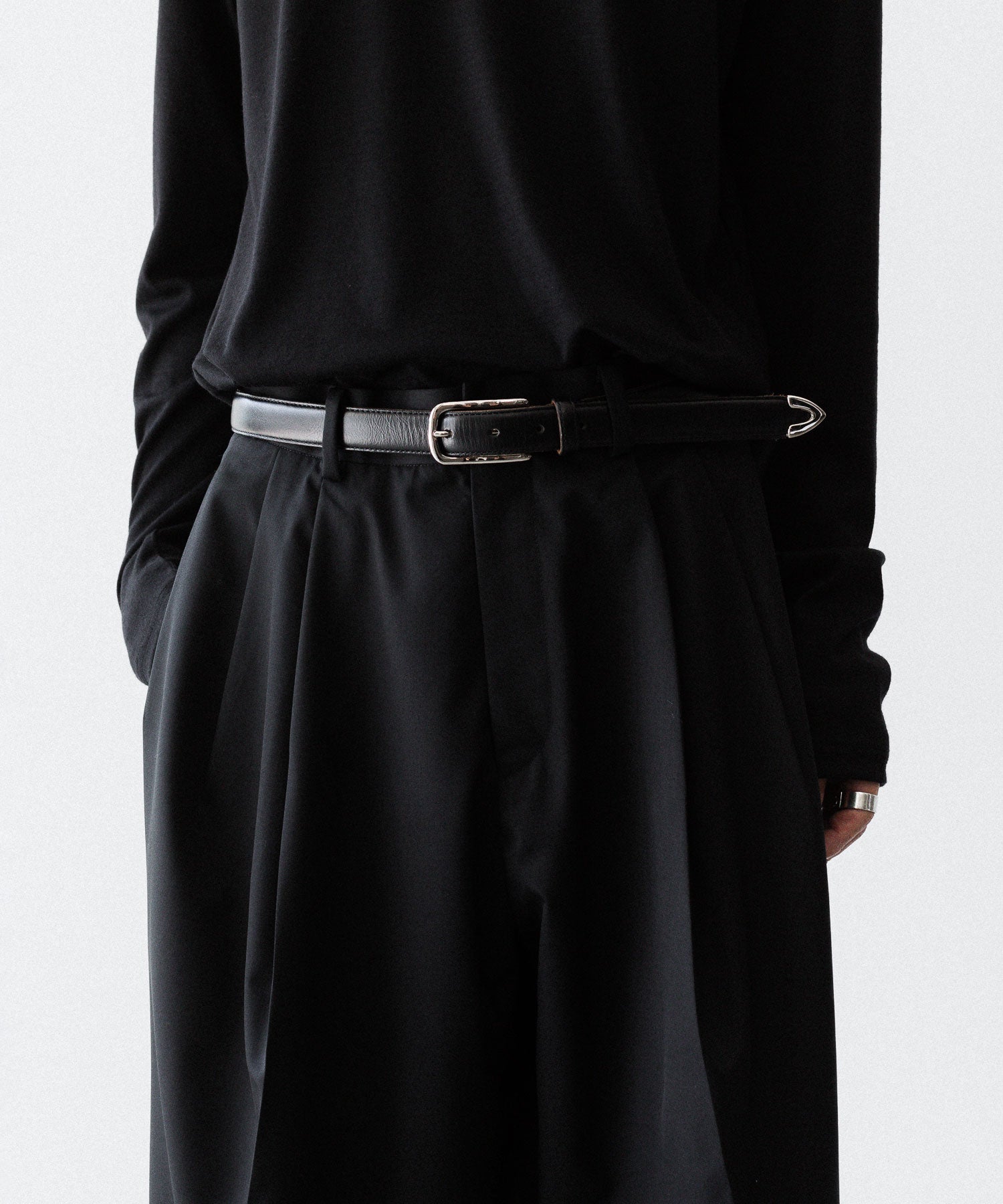 SUBLATIONS サブレーションズのSUPER140 3TUCK BAGGY TROUSERSのBLACK 公式通販サイトsession福岡セレクトショップ