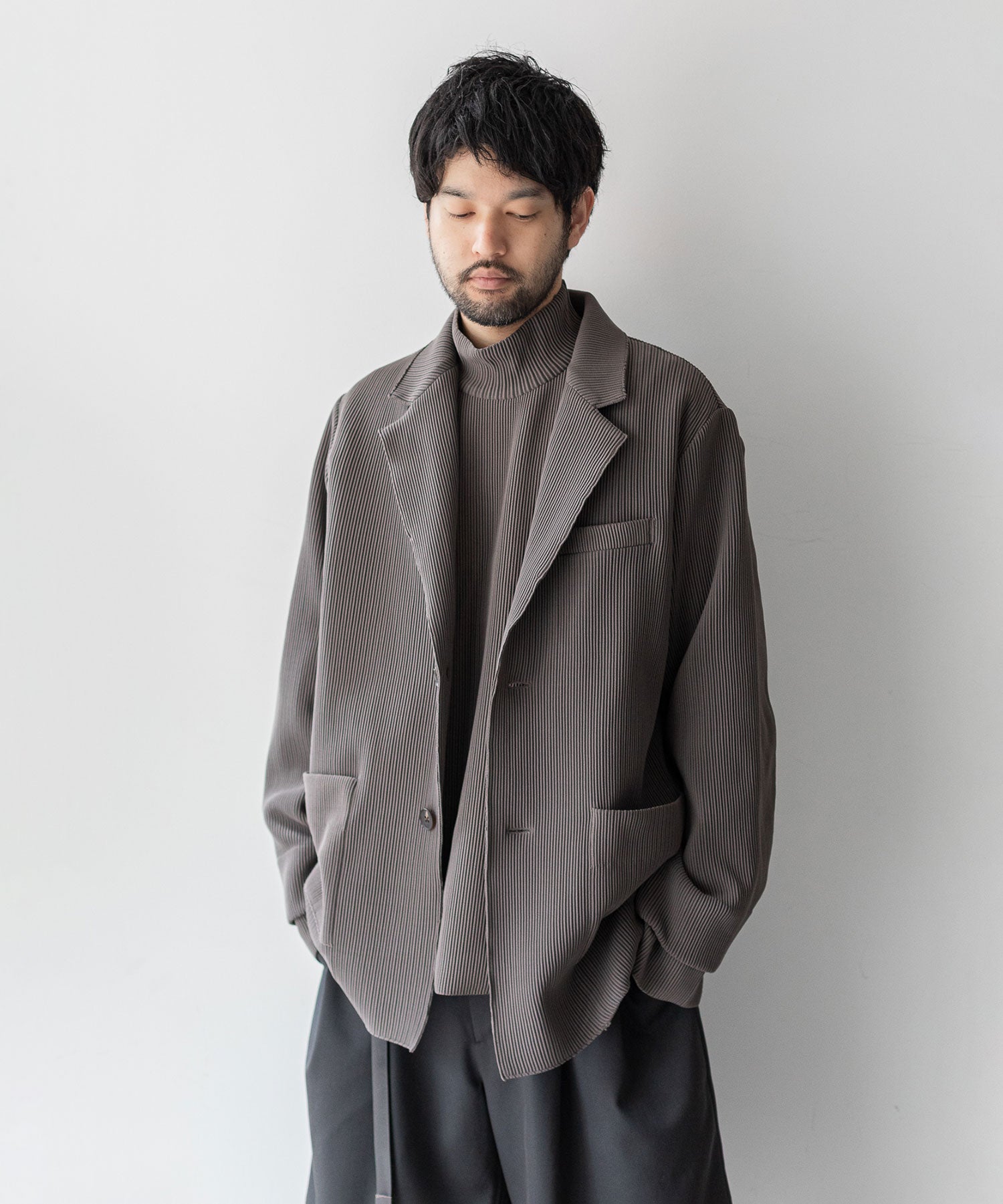 stein / シュタイン】OVERSIZED GRADATION PLEATS LS - D.GREIGE