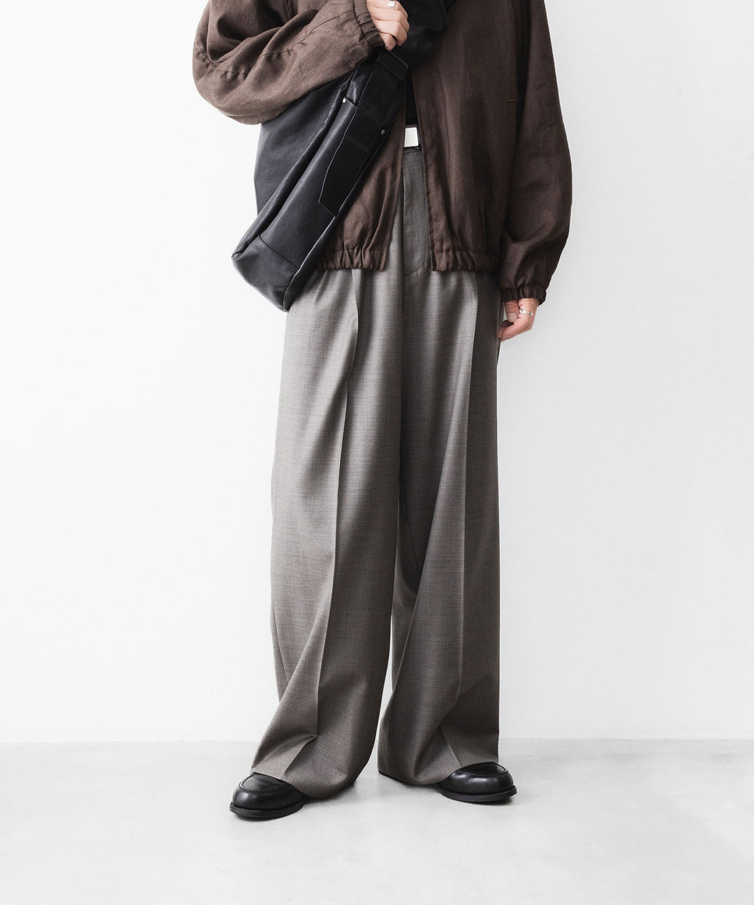 ssstein(シュタイン)のEXTRA FINE WOOL EASY LONG WIDE TROUSERS - GREIGEの公式通販サイトsession福岡セレクトショップ