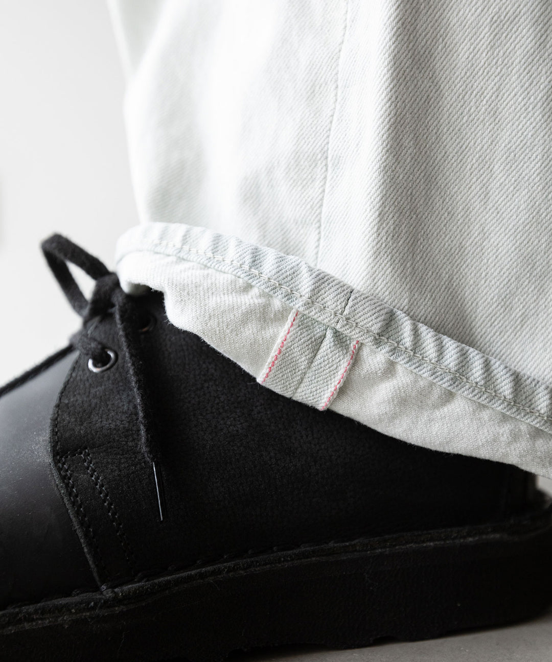 stein(シュタイン)の23AWコレクションVINTAGE REPRODUCTION DAMAGE WIDE DENIM JEANSのLT.INDIGO