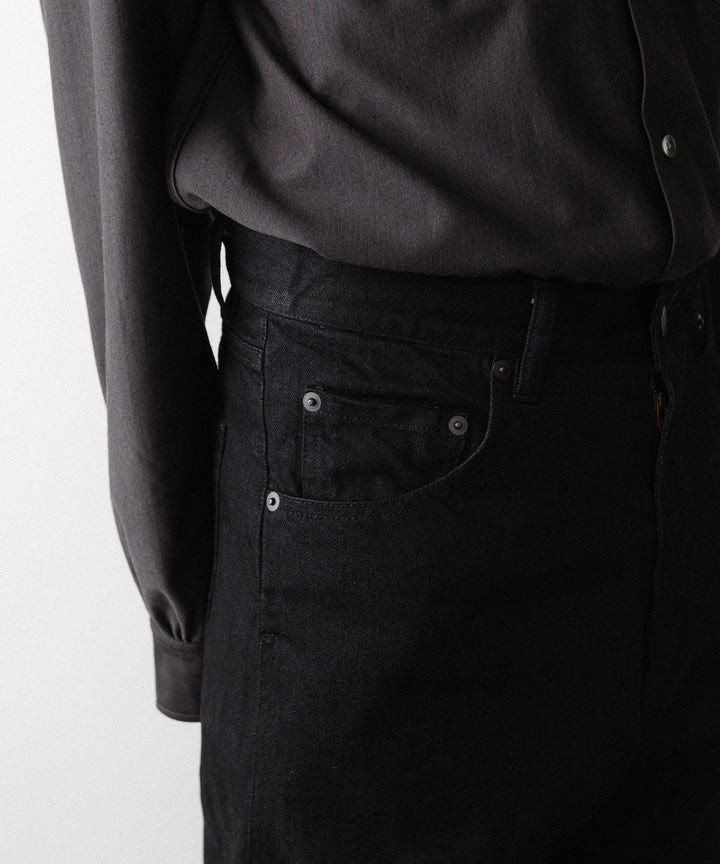 【ANTHEM A】TWIST LINE STRAIGHT JEANS - BLACK