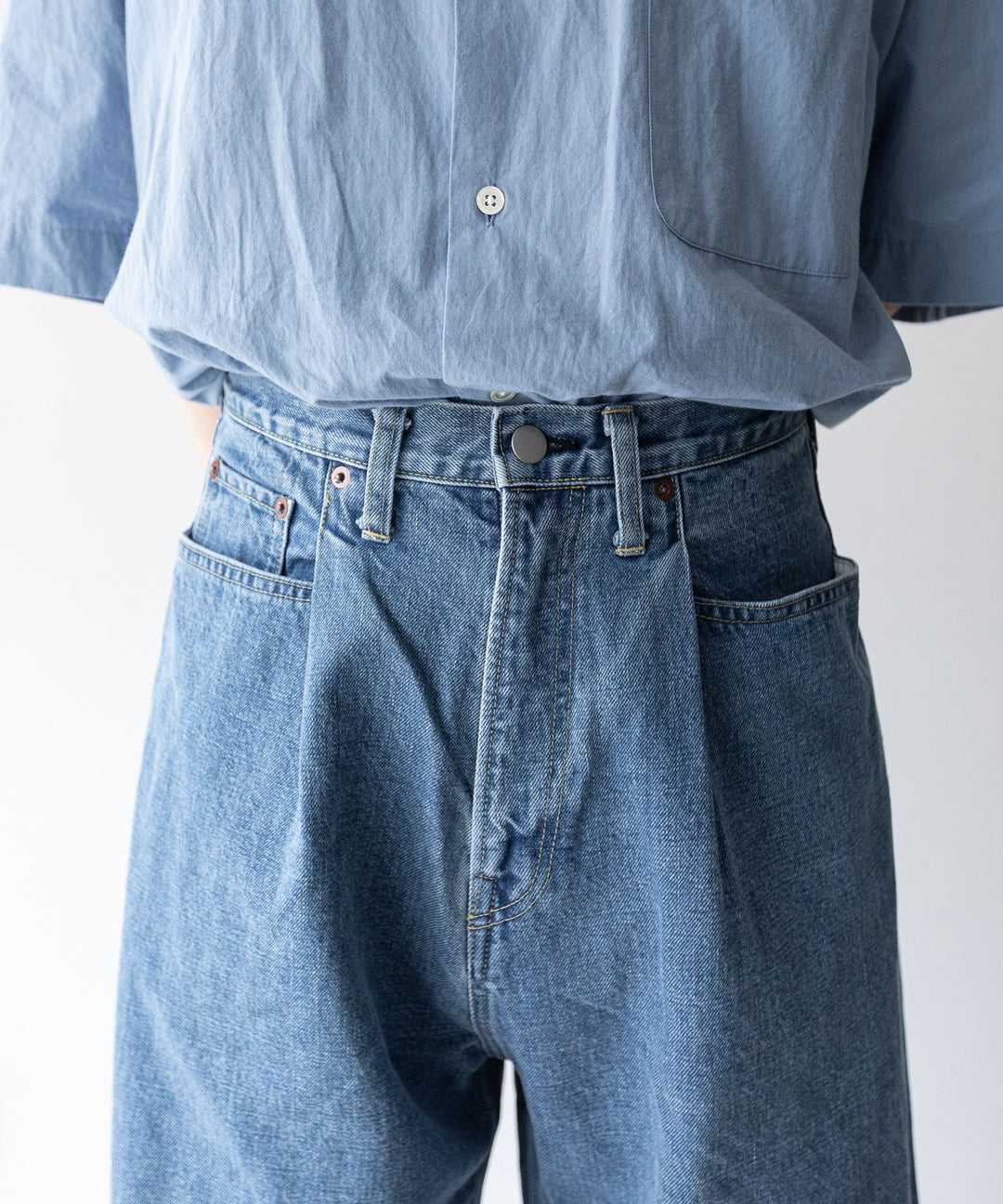 stein(シュタイン)の23AWコレクションVINTAGE REPRODUCTION DAMAGE WIDE DENIM JEANSのINDIGO