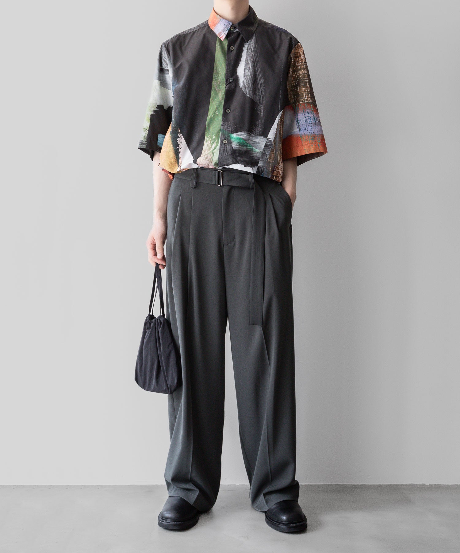 UJOH - ウジョー×KANAKO SASAKI のREGULAR COLLAR HALF SLEEVE SHIRTのBLACK公式通販サイトsession福岡セレクトショップ