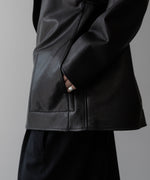 画像をギャラリービューアに読み込む, ssstein(シュタイン)の24AWコレクション BONDED LEATHER SHORT JACKET - BLACK × BLACK 公式通販サイトsession福岡セレクトショップ
