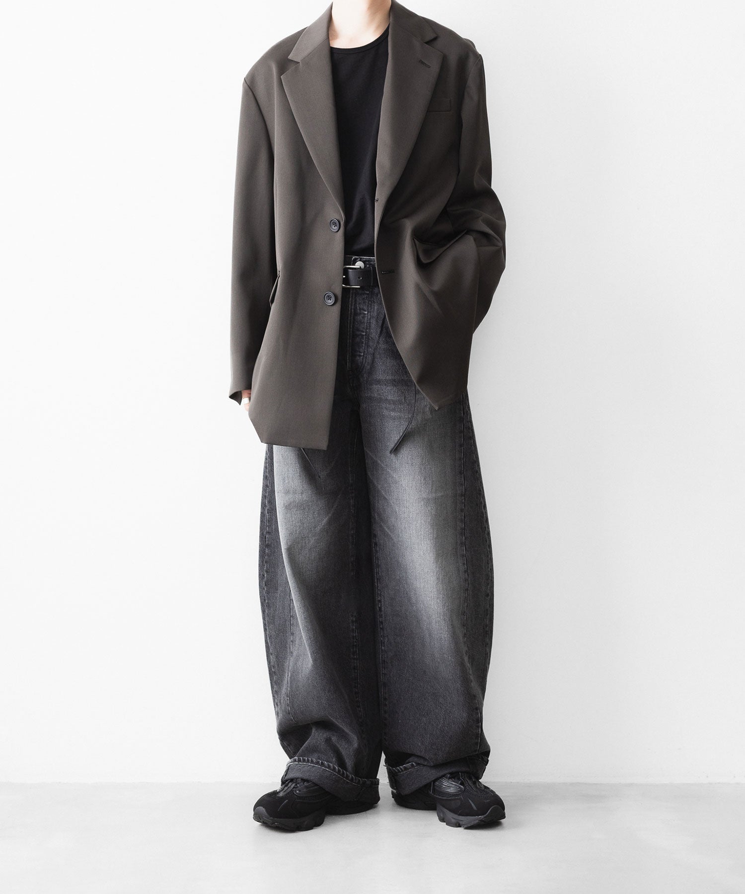stein / シュタイン | OVERSIZED PADDED LONG ZIP JACKET ジャケット | M | グレー | メンズ ssstein / シュタイン】OVERSIZED SINGLE BREASTED LONG JACKET - GREY