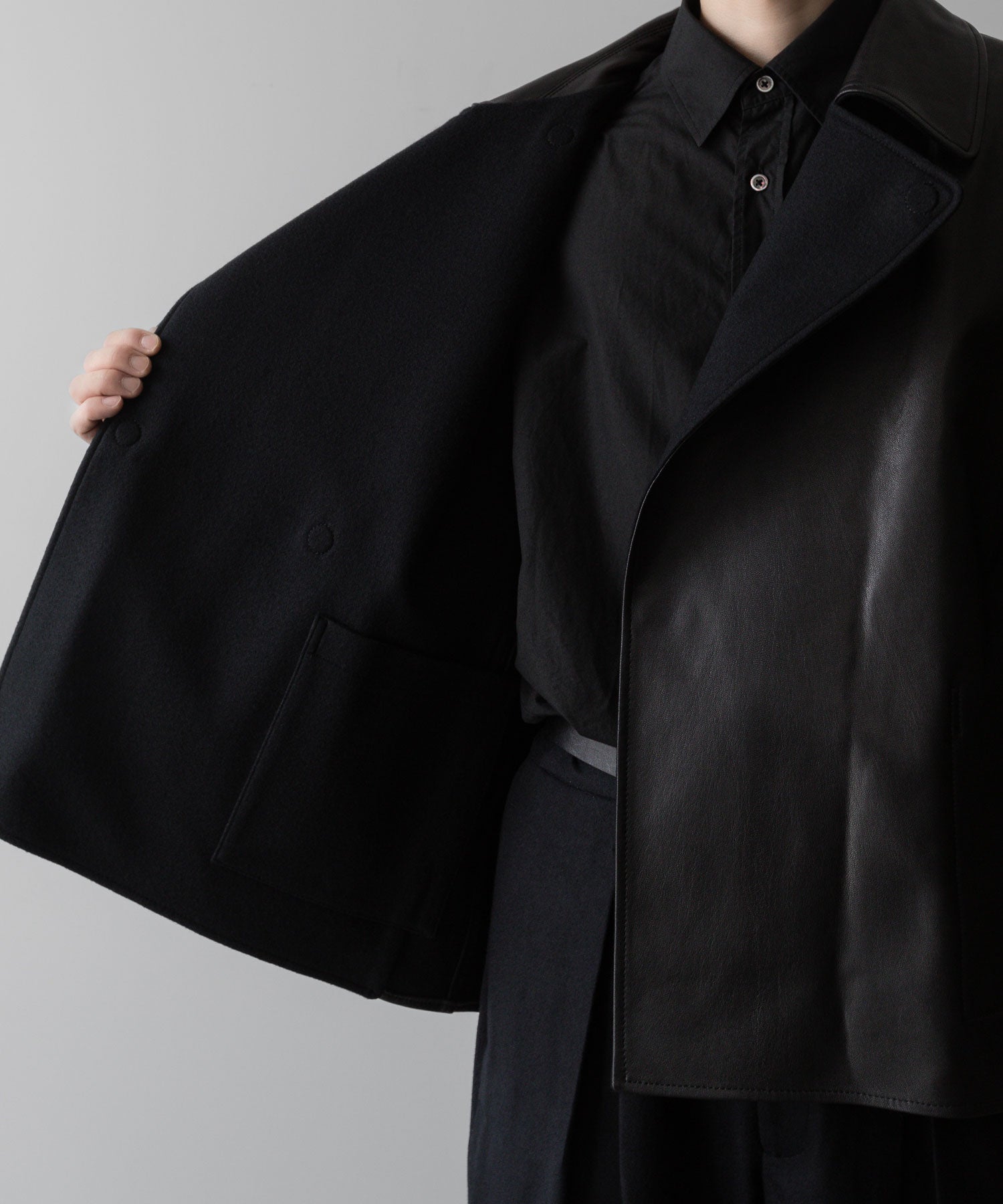 ssstein(シュタイン)の24AWコレクション BONDED LEATHER SHORT JACKET - BLACK × BLACK 公式通販サイトsession福岡セレクトショップ