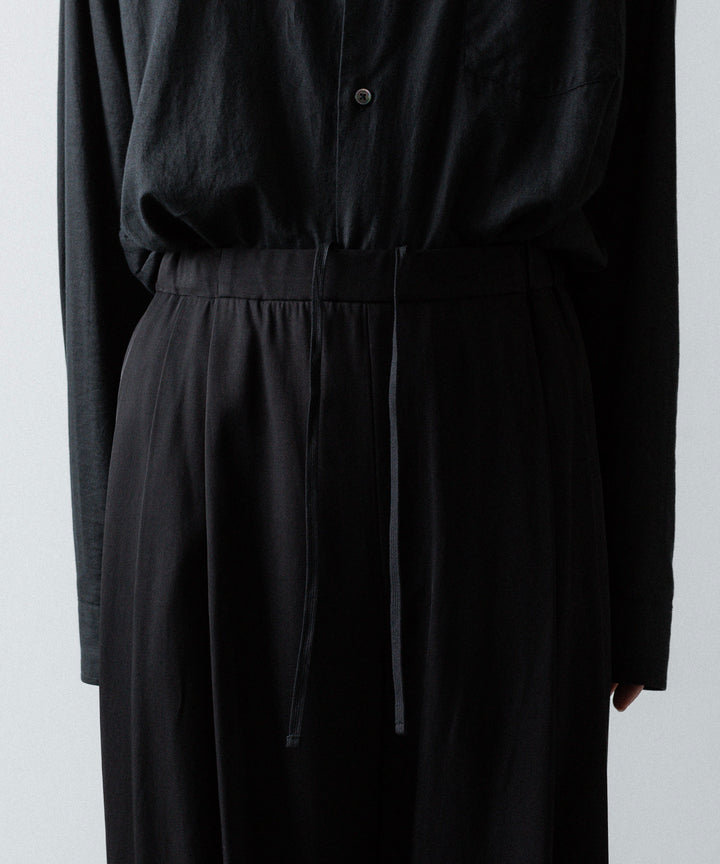 ANTHEM A-アンセムエーのSILKY VISCOSE 2TUCK FLARE EASY PANTSのBLACK 公式通販サイトsession福岡セレクトショップ