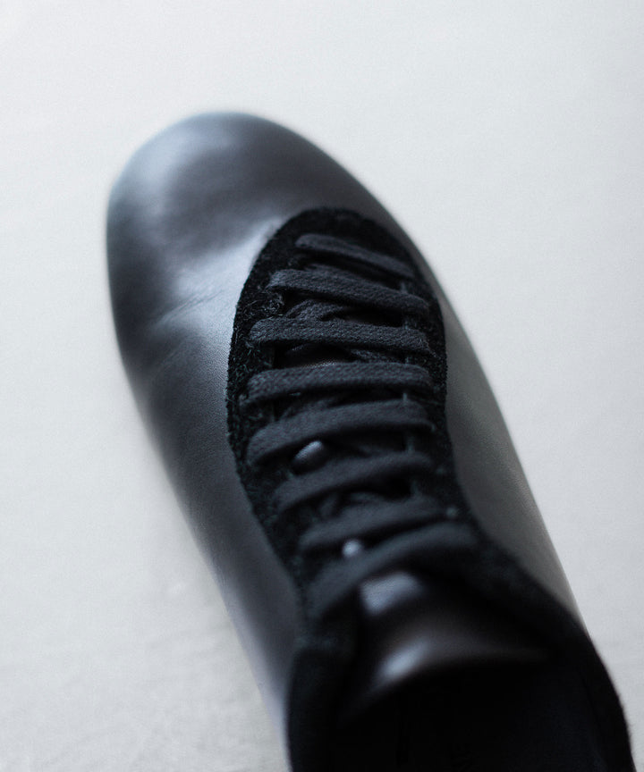 【 SINE &amp; COSINE 】JOHAN / SNEAKER VIBRAM ZEGAMA - WASHED COW / BRUSHED SUEDE BLACK