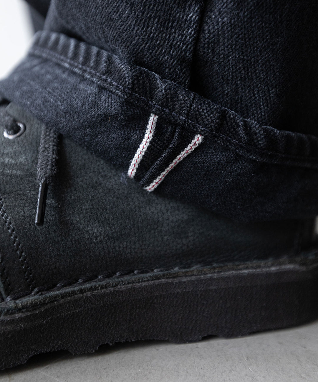 stein(シュタイン)の23AWコレクションVINTAGE REPRODUCTION DAMAGE WIDE DENIM JEANSのBLACK