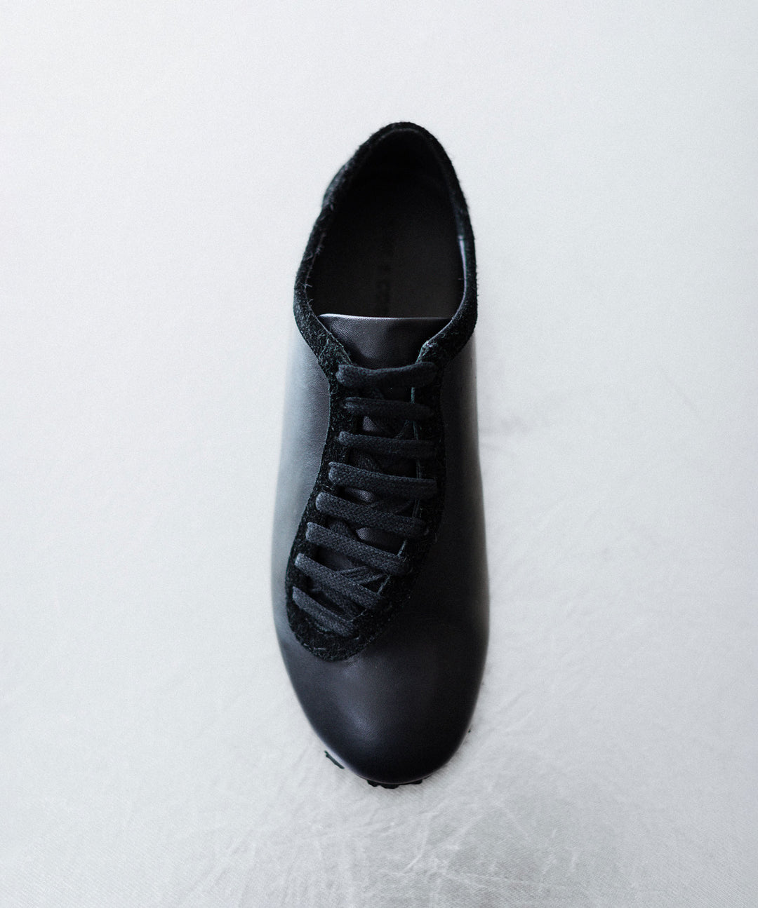 【 SINE &amp; COSINE 】JOHAN / SNEAKER VIBRAM ZEGAMA - WASHED COW / BRUSHED SUEDE BLACK