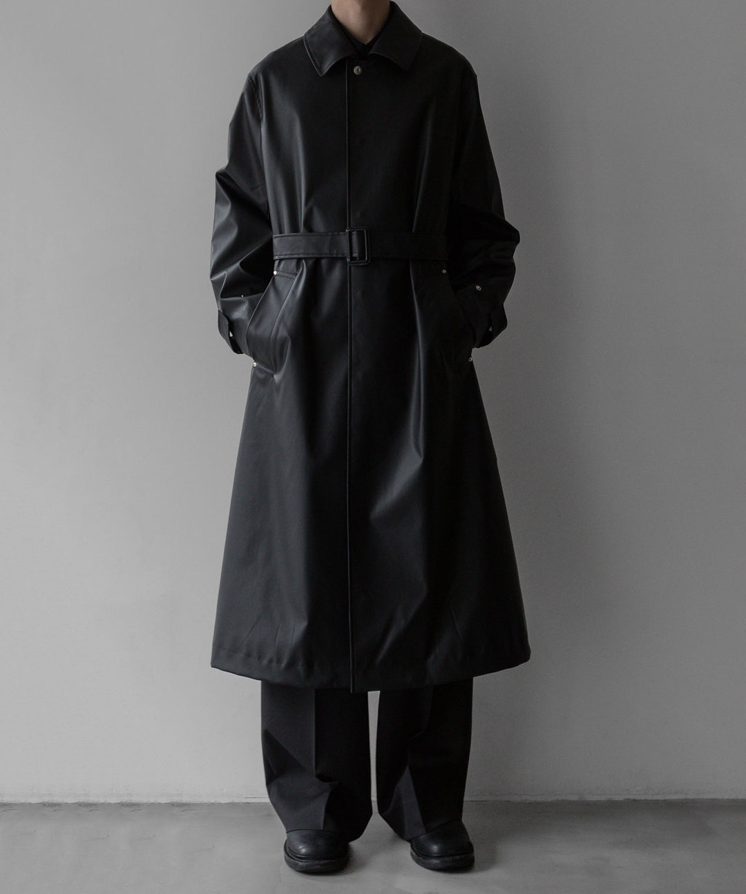 stein(シュタイン)の24SSコレクションOVERSIZED BALMACAAN COATのBLACK(COATING)