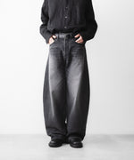 画像をギャラリービューアに読み込む, ssstein(シュタイン)のDEFORMATION WIDE DENIM PANTS - BLACKの公式通販サイトsession福岡セレクトショップ
