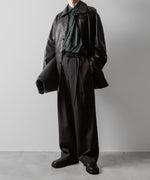 画像をギャラリービューアに読み込む, ssstein(シュタイン)の24AWコレクション EASY WIDE TROUSERS (2/72 WOOL GABARDINE) - GREY KHAKI 公式通販サイトsession福岡セレクトショップ
