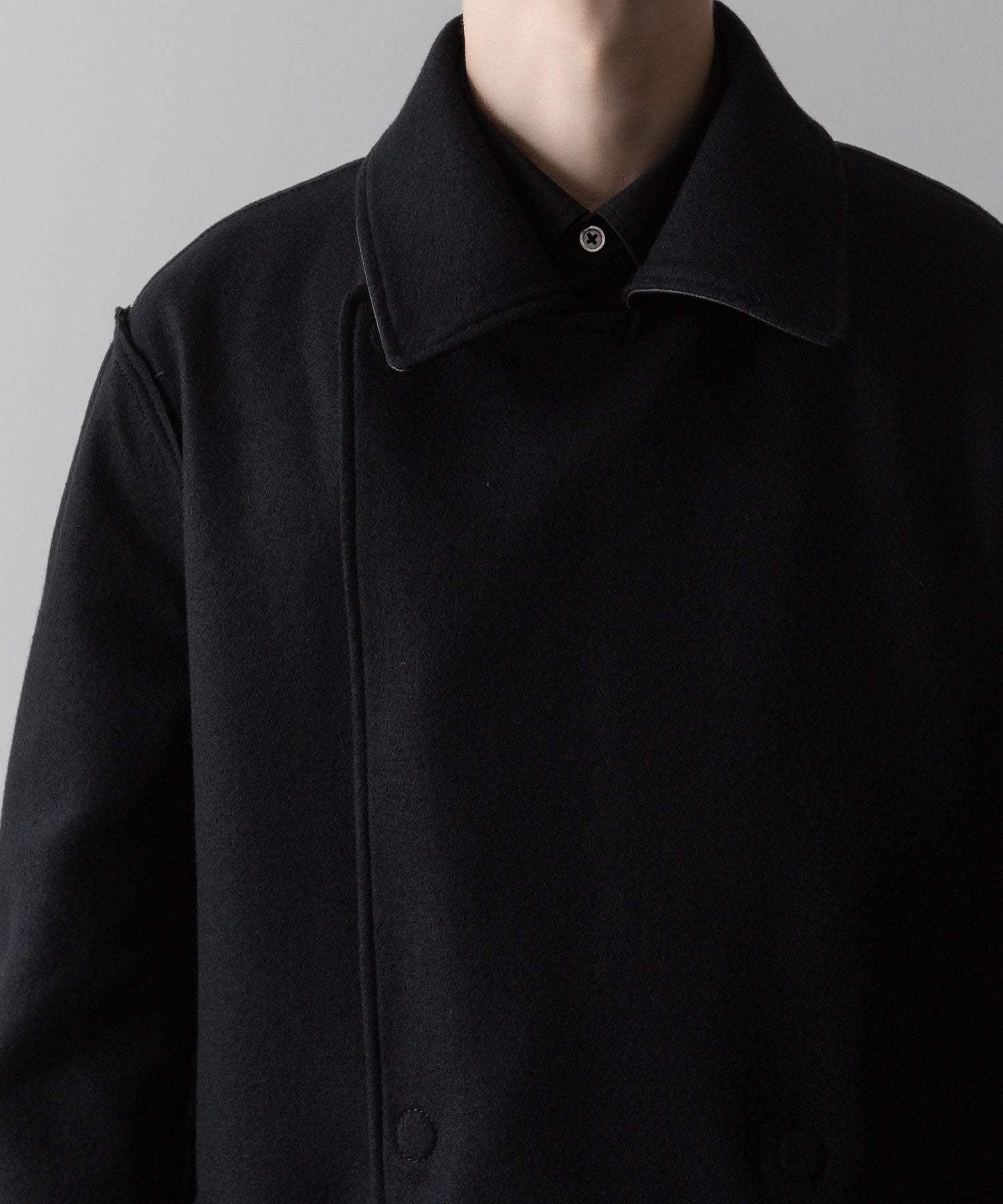 ssstein(シュタイン)の24AWコレクション BONDED LEATHER SHORT JACKET - BLACK × BLACK 公式通販サイトsession福岡セレクトショップ