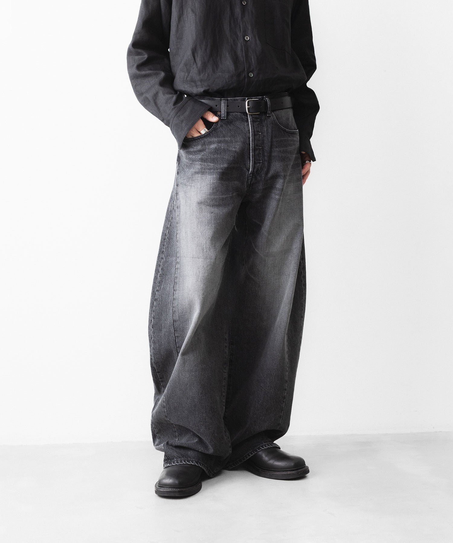 ssstein / シュタイン】DEFORMATION WIDE DENIM PANTS - BLACK | 公式