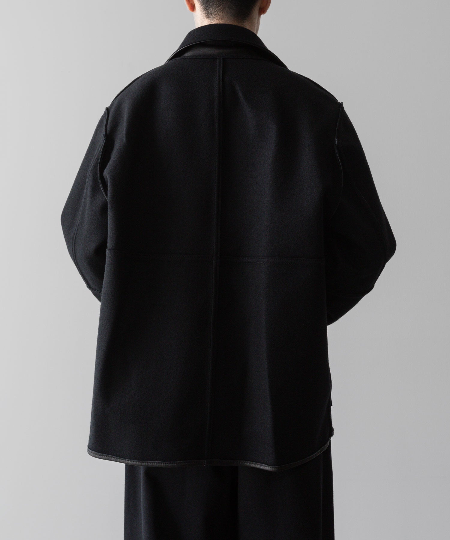 ssstein(シュタイン)の24AWコレクション BONDED LEATHER SHORT JACKET - BLACK × BLACK 公式通販サイトsession福岡セレクトショップ