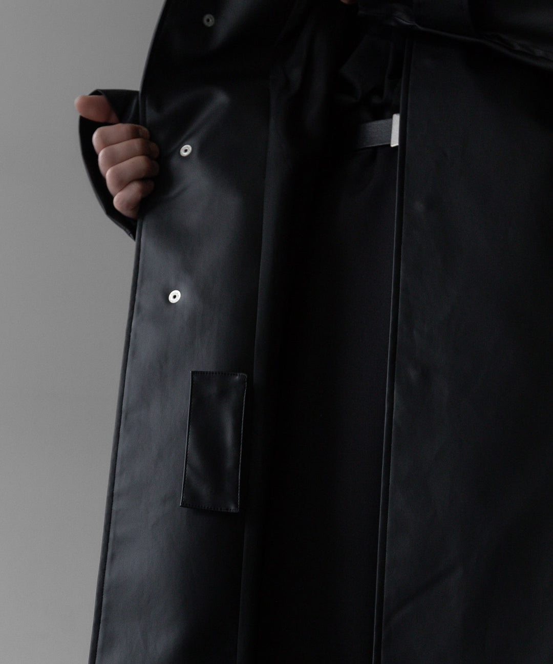 stein(シュタイン)の24SSコレクションOVERSIZED BALMACAAN COATのBLACK(COATING)