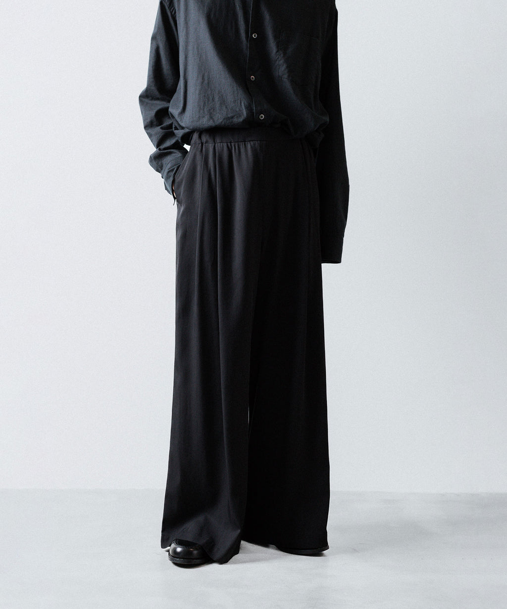 ANTHEM A-アンセムエーのSILKY VISCOSE 2TUCK FLARE EASY PANTSのBLACK 公式通販サイトsession福岡セレクトショップ