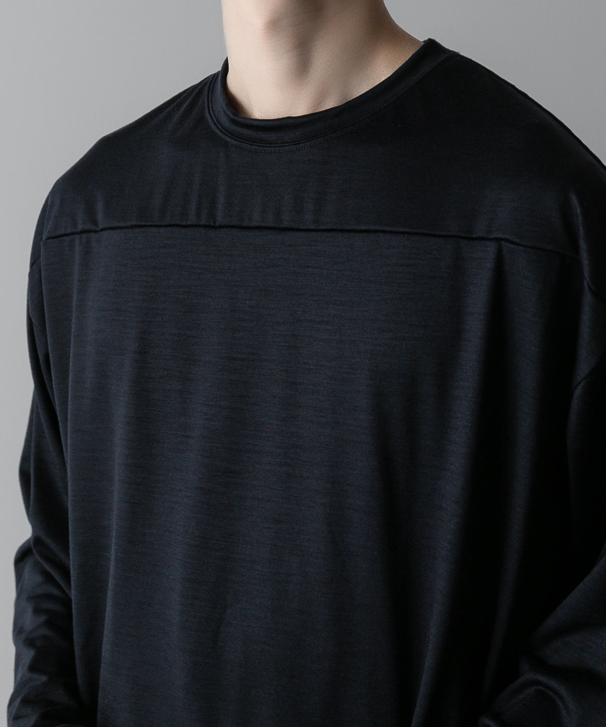 INTÉRIM(インテリム)のHYPER BIG EXTRA FINE MERINO WOOL JERSEY FOOTBALL L/S TEE - NAVYの公式通販サイトsession福岡セレクトショップ