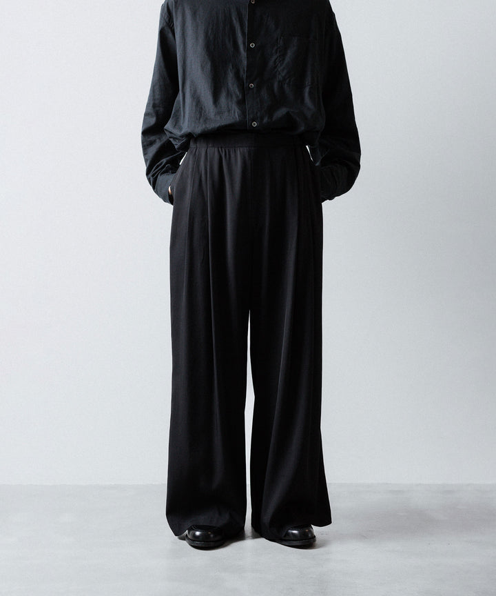 ANTHEM A-アンセムエーのSILKY VISCOSE 2TUCK FLARE EASY PANTSのBLACK 公式通販サイトsession福岡セレクトショップ