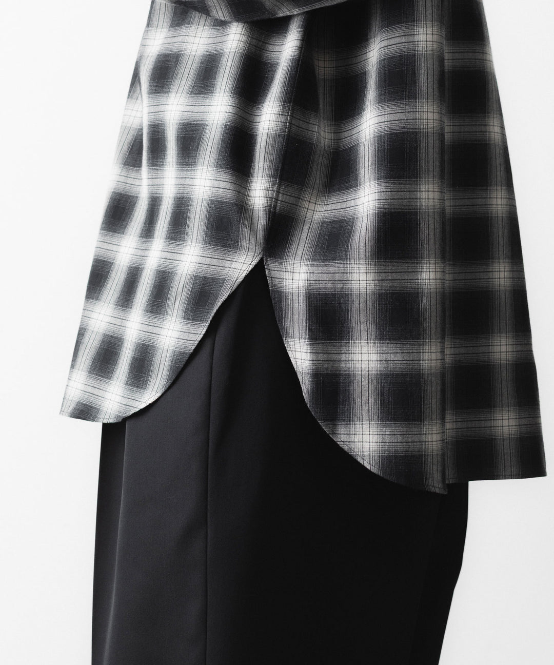 ssstein(シュタイン)のCOTTON VISCOSE OVERSIZED LS SHIRT - BLACK OMBREの公式通販サイトsession福岡セレクトショップ