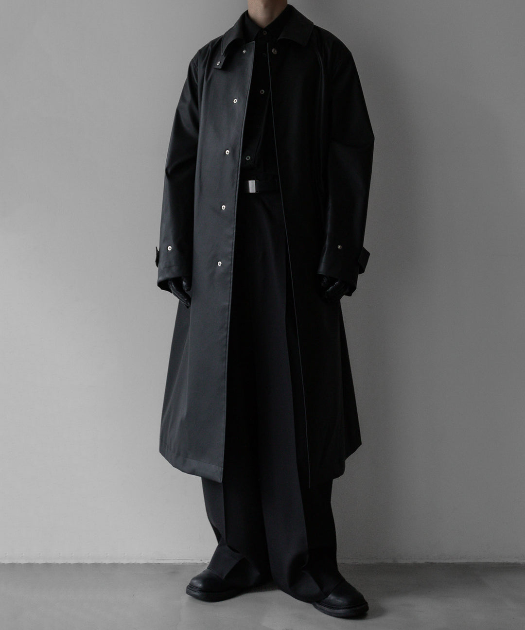 stein(シュタイン)の24SSコレクションOVERSIZED BALMACAAN COATのBLACK(COATING)