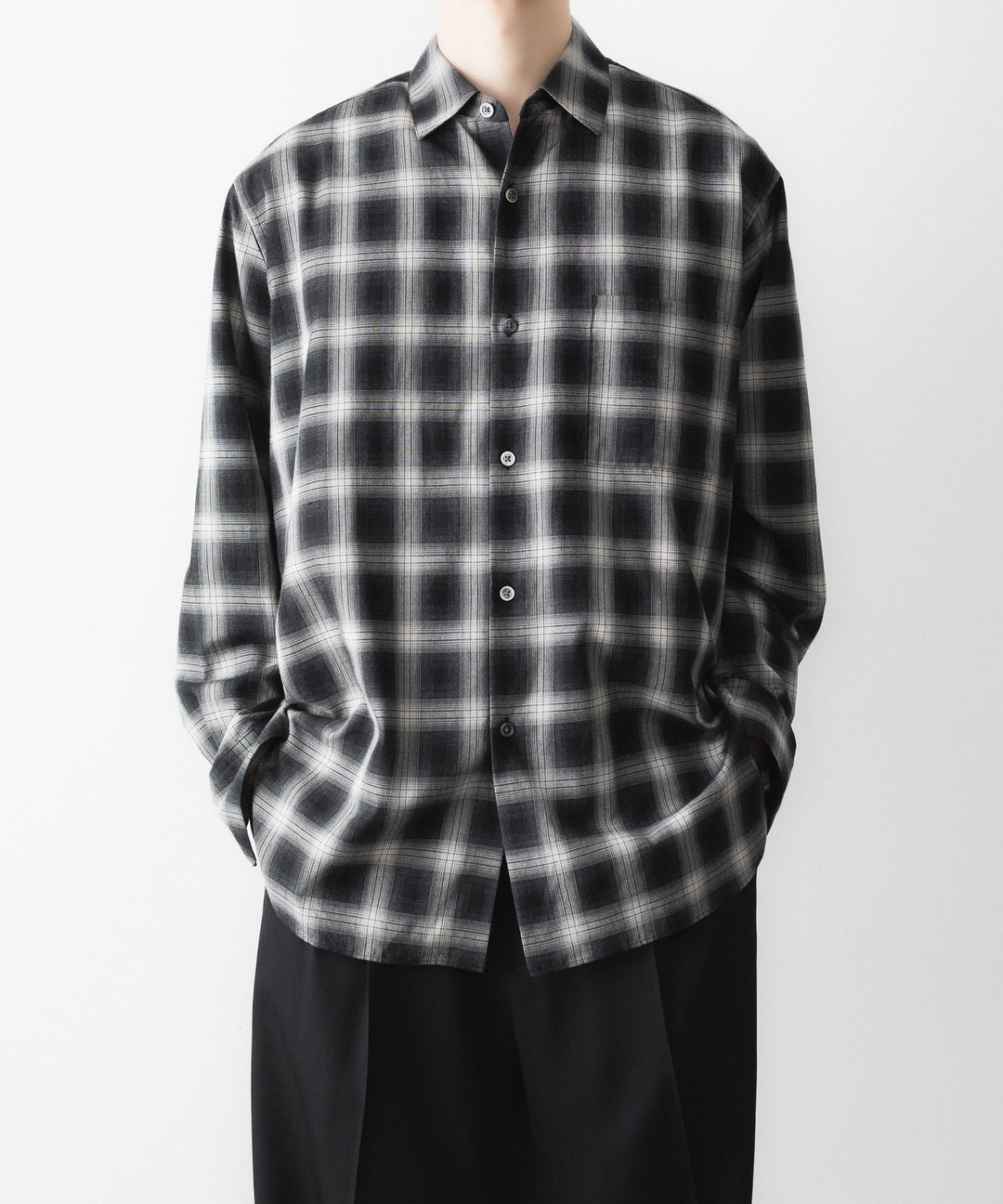 ssstein(シュタイン)のCOTTON VISCOSE OVERSIZED LS SHIRT - BLACK OMBREの公式通販サイトsession福岡セレクトショップ