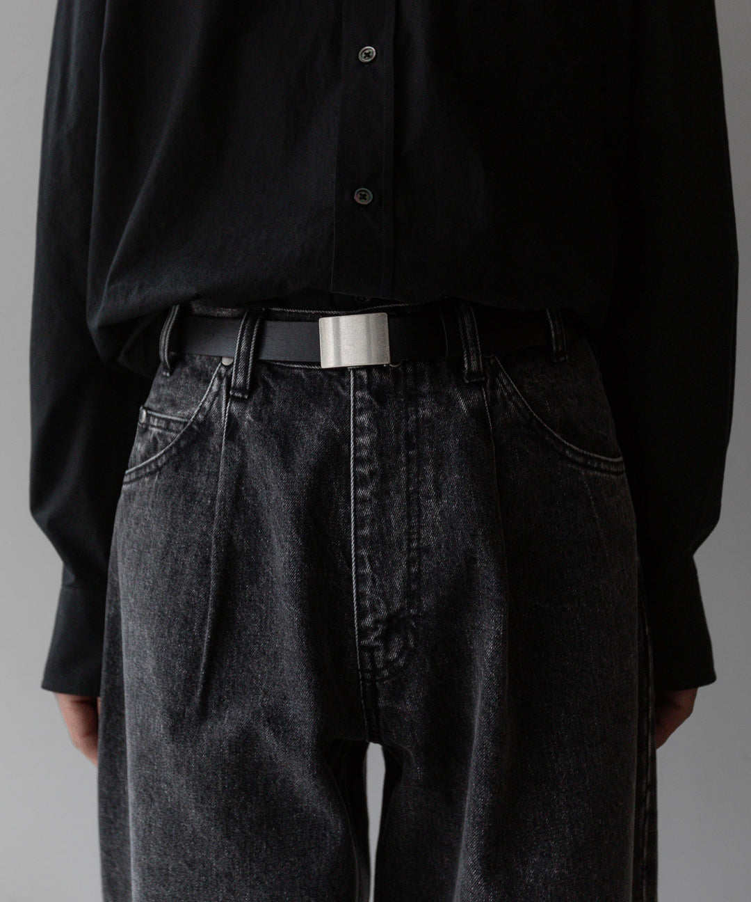 stein(シュタイン)の24SSコレクションCHEMICAL BLEACHED DENIM JEANSのBLACK