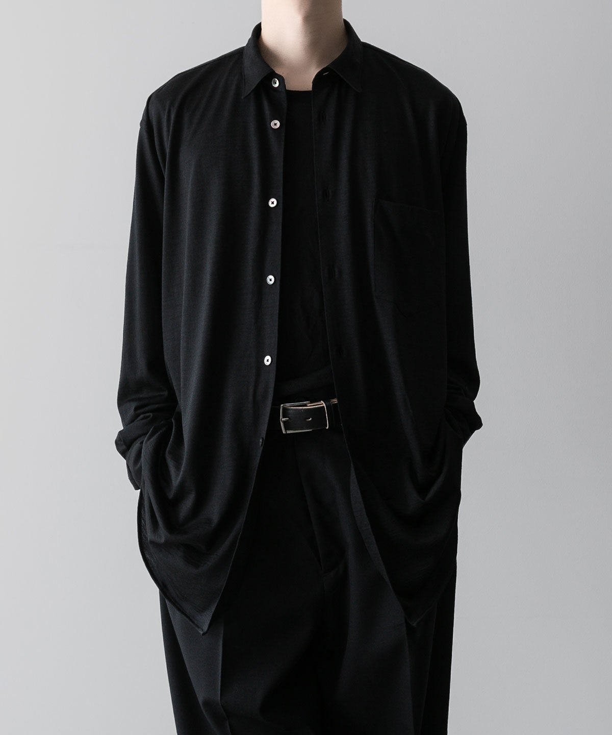 INTÉRIM(インテリム)のEXTRA FINE MERINO WOOL JERSEY L/S REGULAR SHIRT - BLACKの公式通販サイトsession福岡セレクトショップ