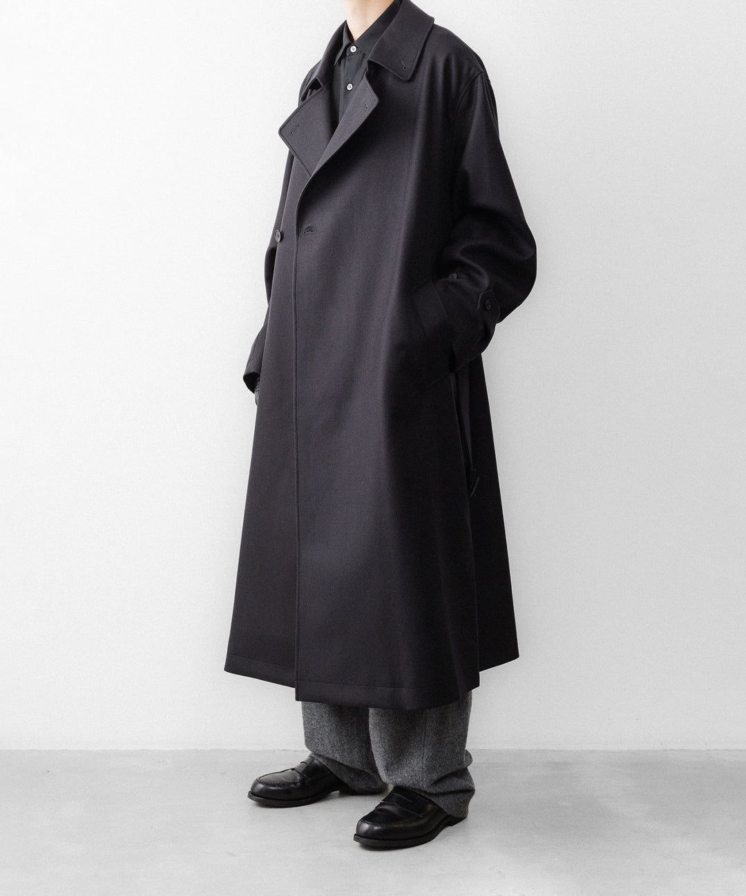 ssstein(シュタイン)のWOOL MELTON OVERSIZED DOUBLE BREASTED COAT - DARK CHARCOALの公式通販サイトsession福岡セレクトショップ