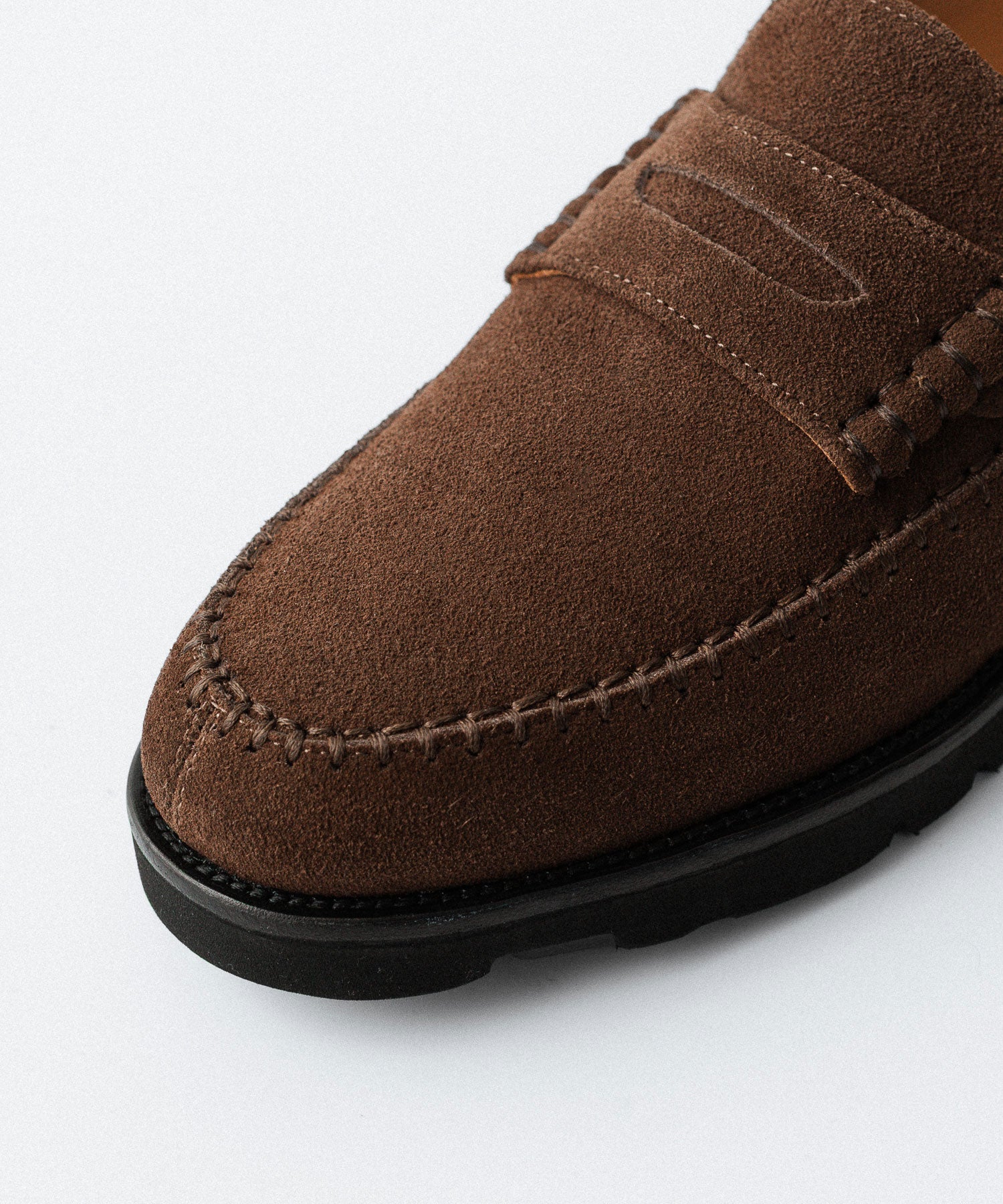 Marbot 】MOCCASIN SHOES (CHRISTY CUT SOLE) - BROWN SUEDE | 公式