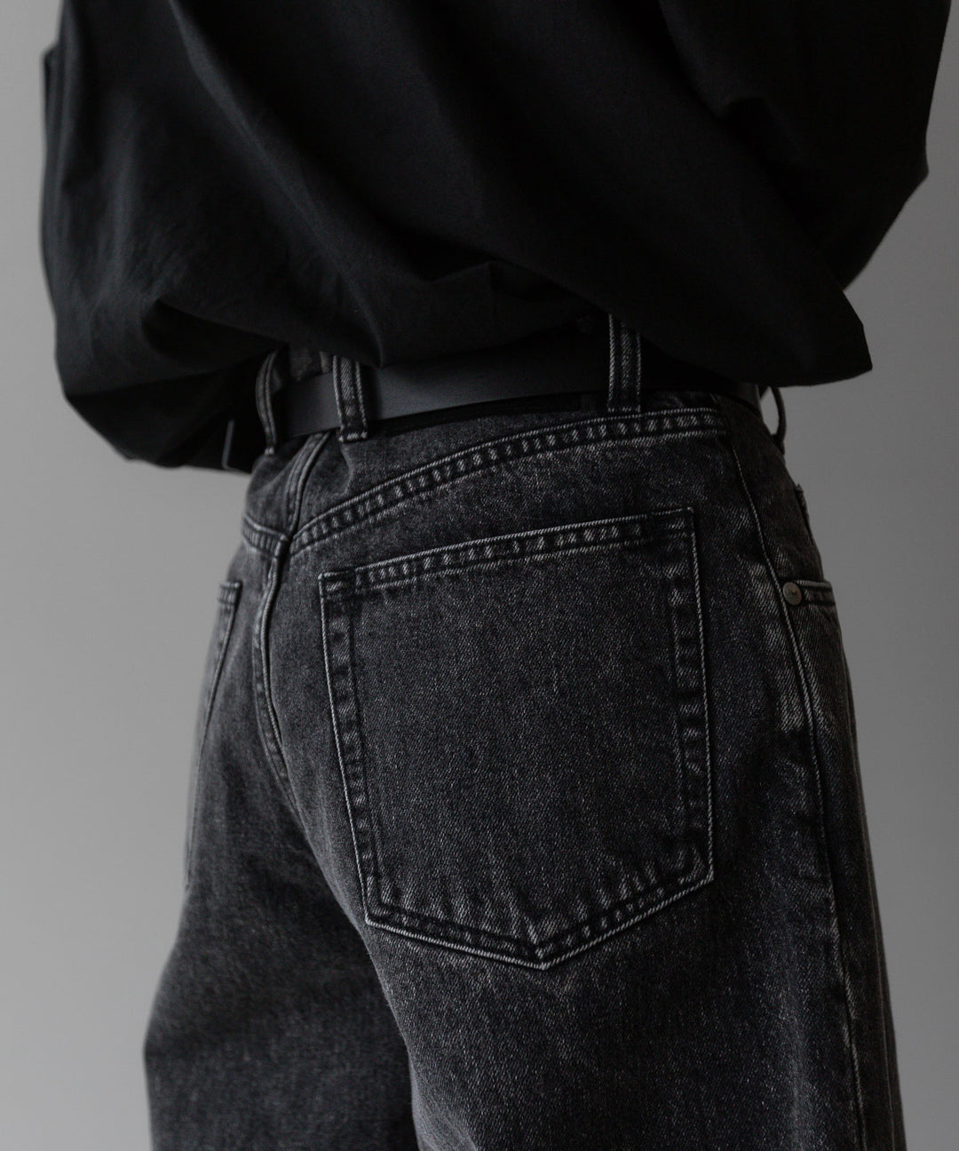 stein(シュタイン)の24SSコレクションCHEMICAL BLEACHED DENIM JEANSのBLACK